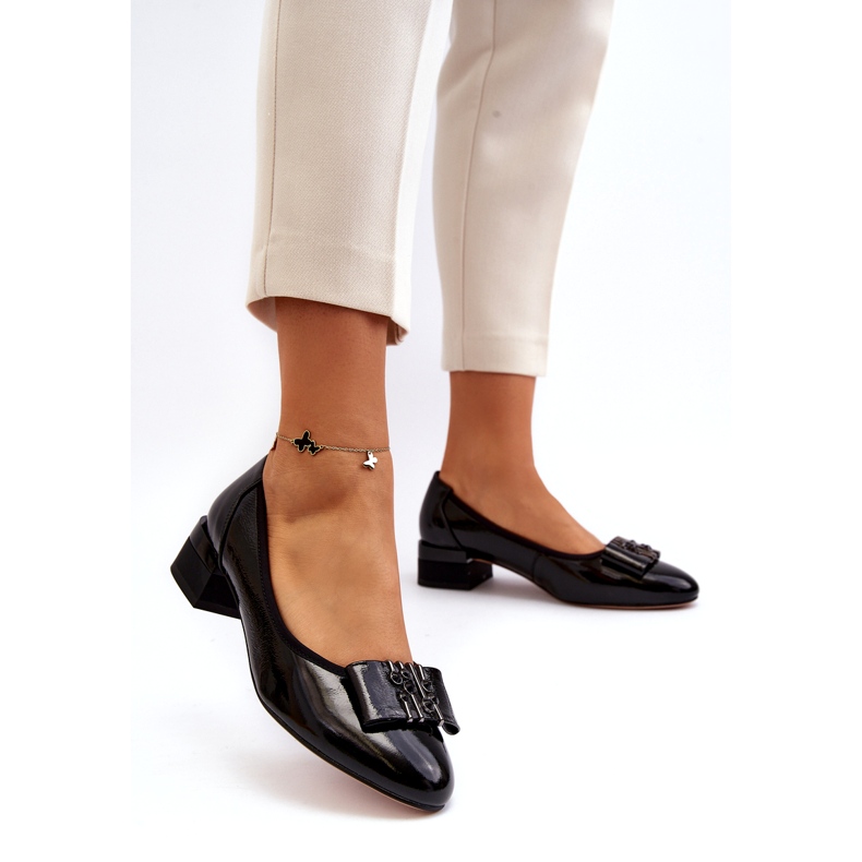 Vinceza Kiiltonahkapumput rusetilla lohkossa, musta 2