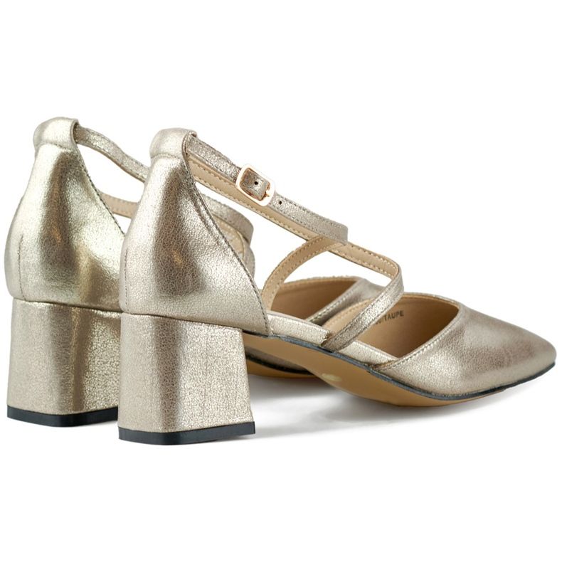 Hopeanväriset remmit matalassa kantapäässä 1