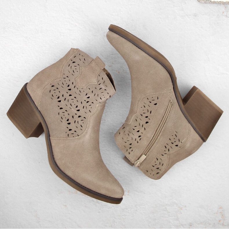 Naisten harjakattoiset nahkaiset cowboysaappaat, beige S.Barski 1