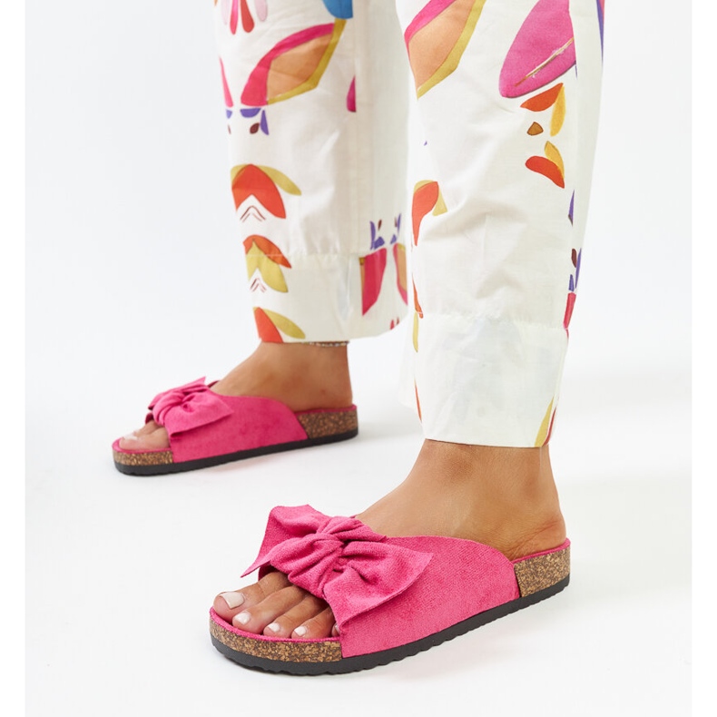 Aamun tummanpunaiset varvastossut korkkipohjalla vaaleanpunainen 1