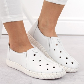 Naisten nahkaiset harjakattoiset slip-on kengät, valkoinen Artiker 54C0560 3