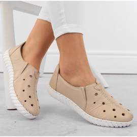 Naisten nahkaiset harjakattoiset slip-on kengät, beige Artiker 54C0561 1