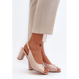 Evento Tyylikkäät sandaalit korkokengissä, joissa koristelu Beige Trasea 1