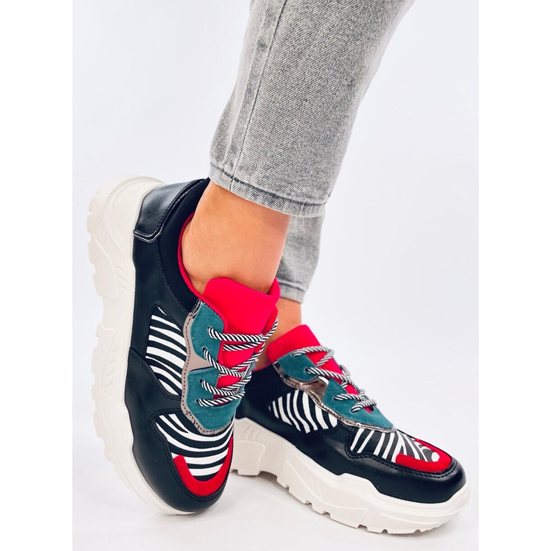 Yeva Black Trainers musta 2