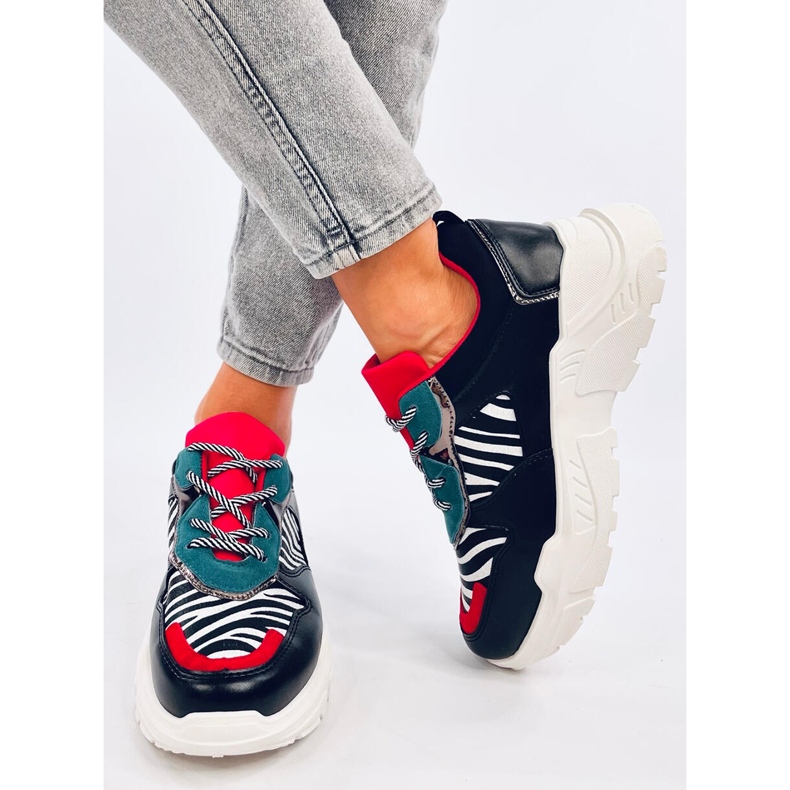 Yeva Black Trainers musta 1