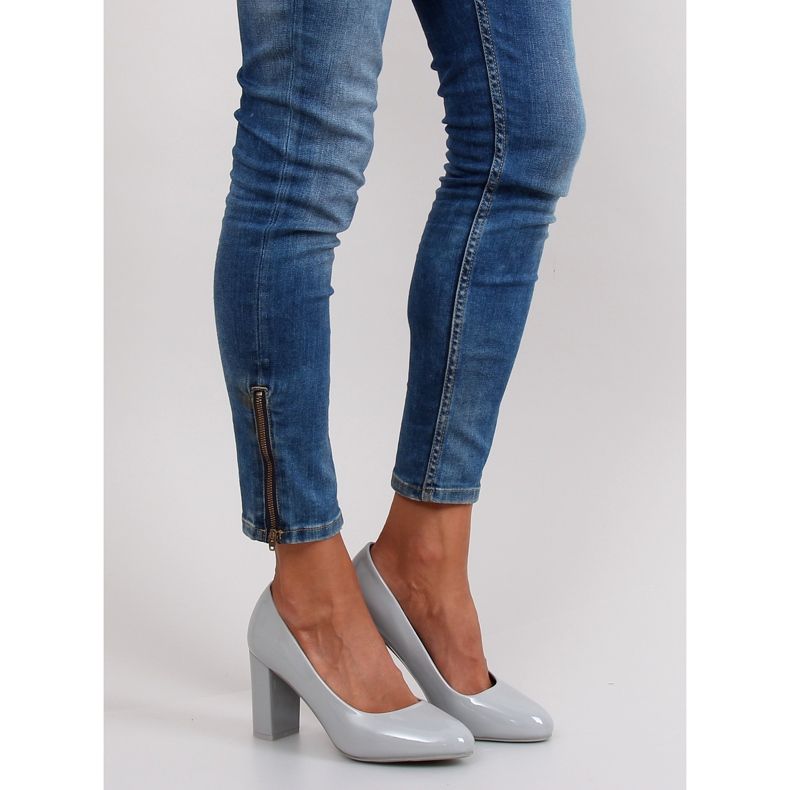 Lakkapumput leveä kantapään m263p harmaa 1