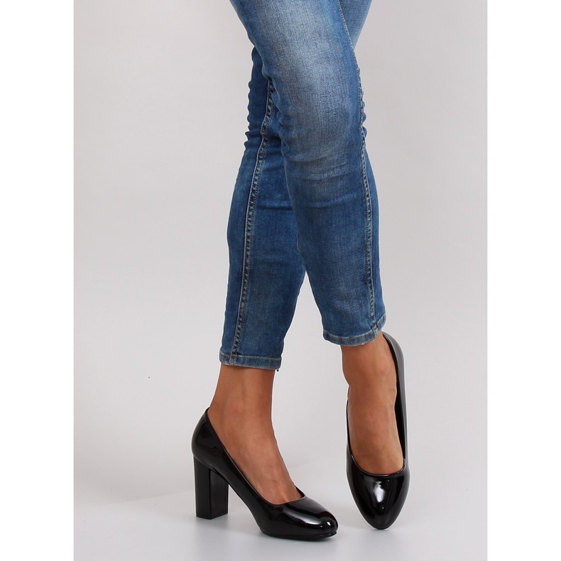 Lakatut pumput leveä kantapää m263p Musta 1