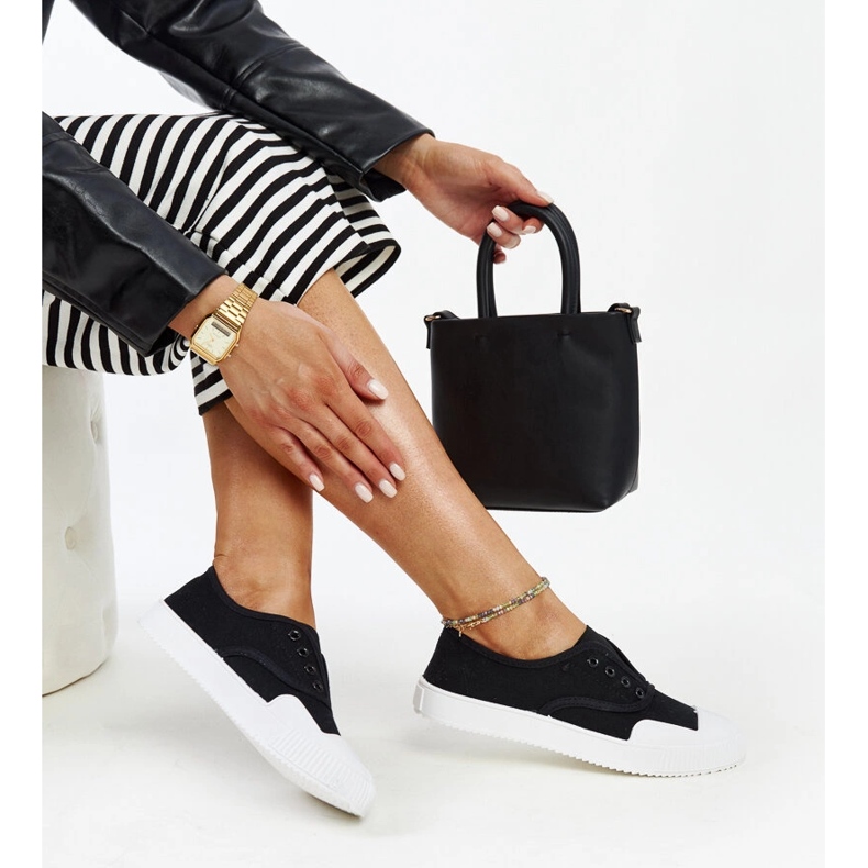 Mustat Feyza-slip-on lenkkarit 1