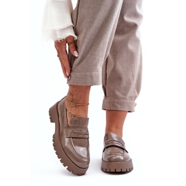 Diamantique Patenttibeige litteät loaferit 1