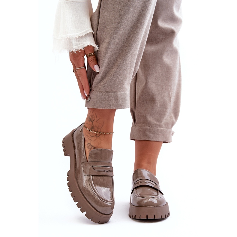 Diamantique Patenttibeige litteät loaferit 1