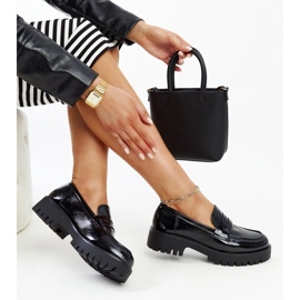 Mustat nahkahousut 1