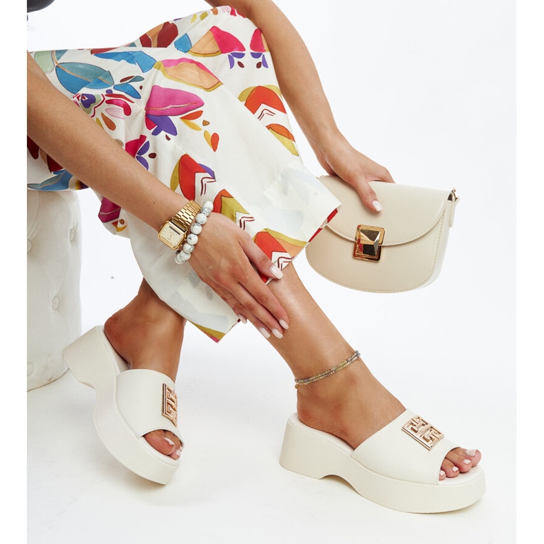 Beiget nahkaiset varvastossut Halabi-soljella 1