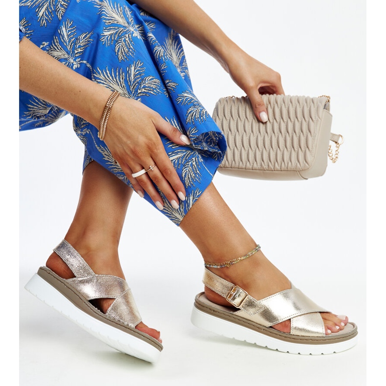 Ithar kultaiset nahkasandaalit kultainen 1