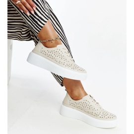 Beiget nahkaiset urheilukengät 1