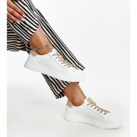 Valkoiset ja beige-nahkaiset kengät valkoinen 1