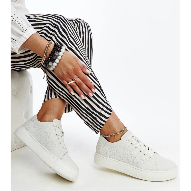 Beiget nahkaiset lenkkarit 1