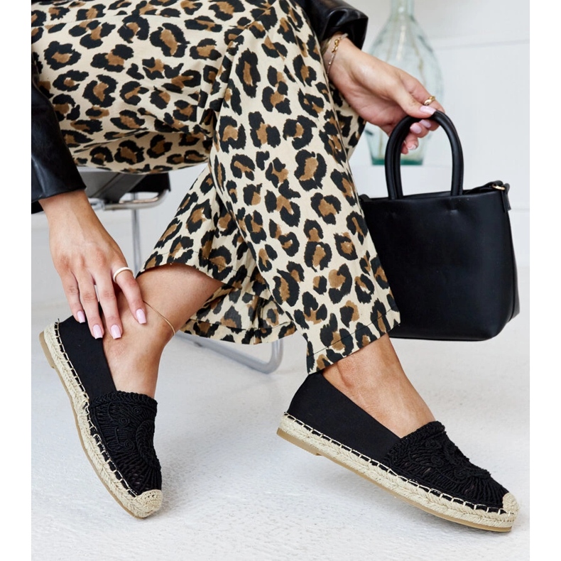 Mustat espadrillit Kalba-brodeerauksella 1