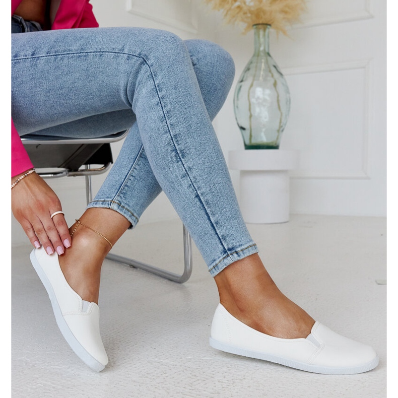 Valkoiset lenkkarit Wordana ekonahkaa valkoinen 1