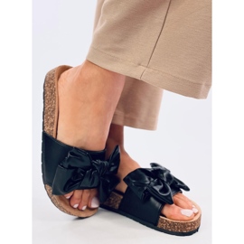 Bussi Mustat korkkitossut rusetilla 2