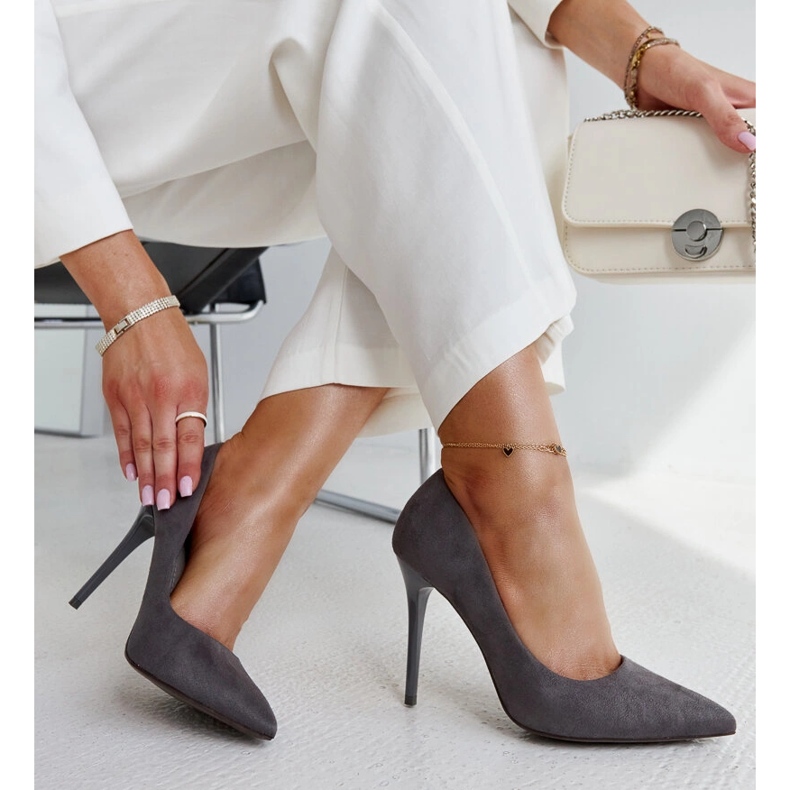 Tummanharmaat korkokengät, joissa nahkainen sisäosa Amedie 2