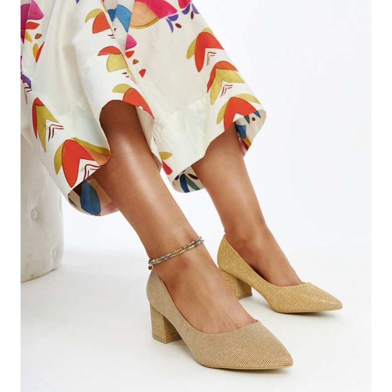 Laty kullanväriset kiiltävät korkokengät kultainen 1