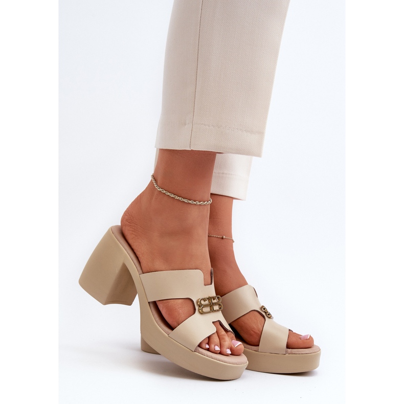 Zazoo 40419 naisten nahkaiset varvastossut leikkauksilla ja koristeilla, beige 2