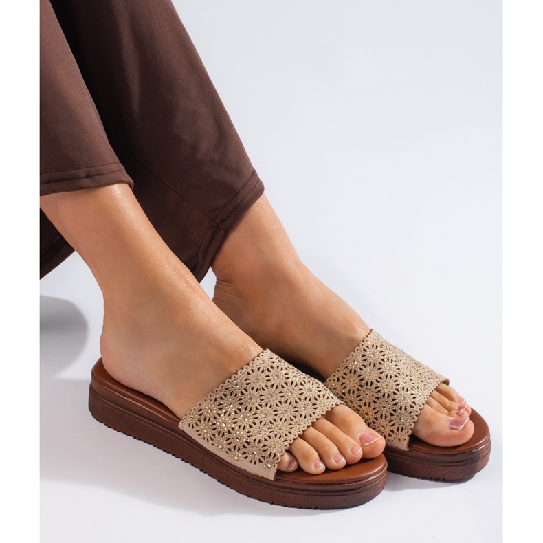 Naisten beige liukumäet 2