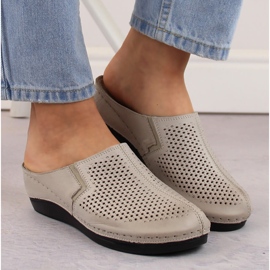 Naisten nahkaiset täyskiila-sandaalit taupe-kuminauhalla T.Sokolski L24-164 beige 3