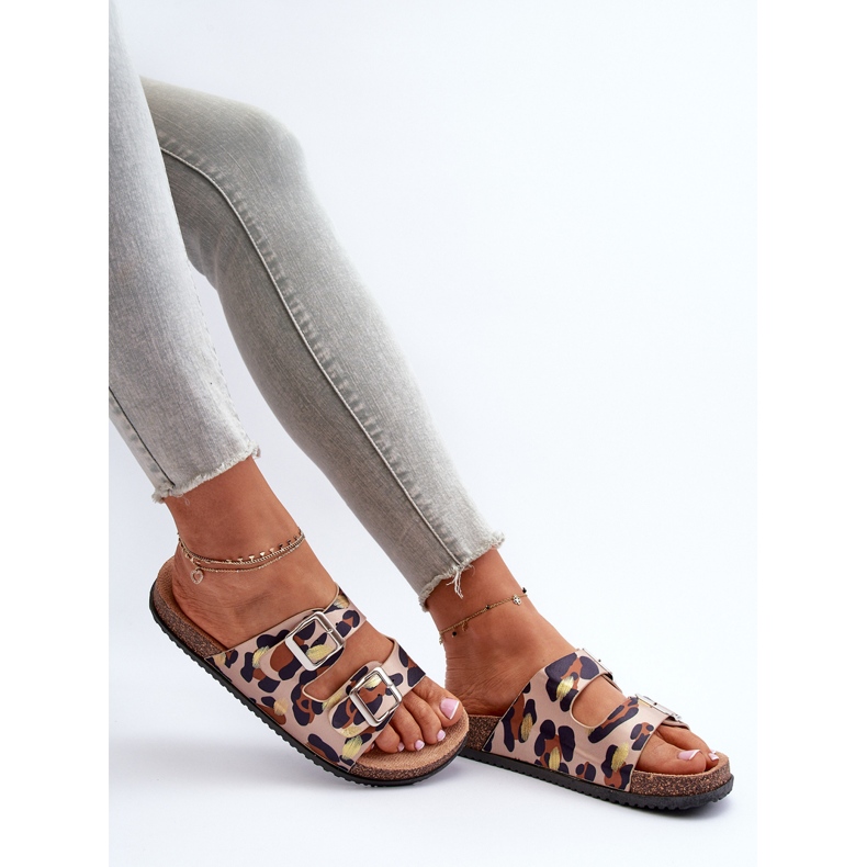 Beiget ja ruskeat naisten varvastossut, joissa soljet Oliena 1