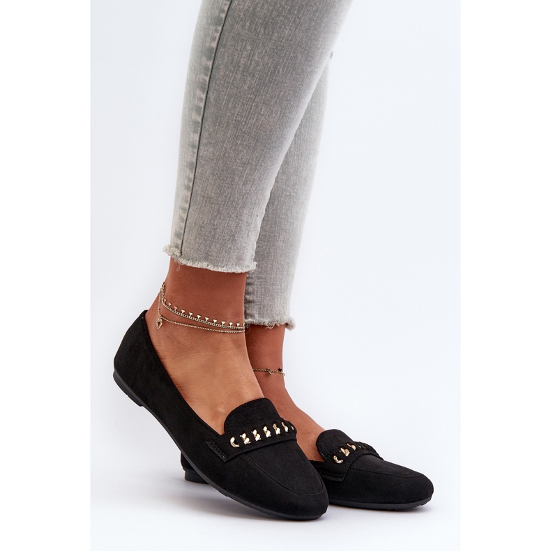Naisten kiiltävät mokasiinit ketjulla, musta Aredilla 2