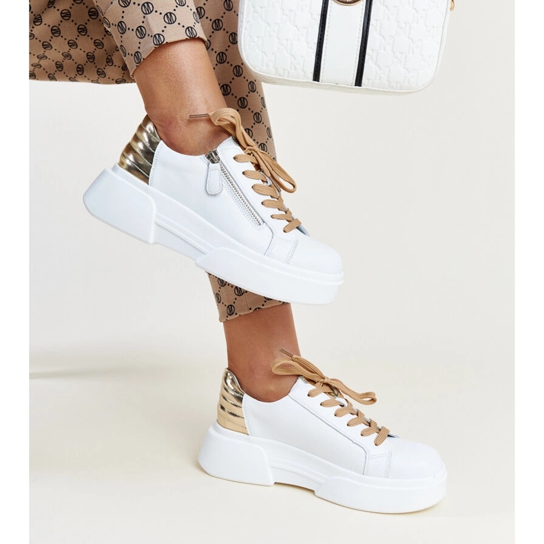 Valkoiset nahkakengät koristeellisella vetoketjulla valkoinen 1