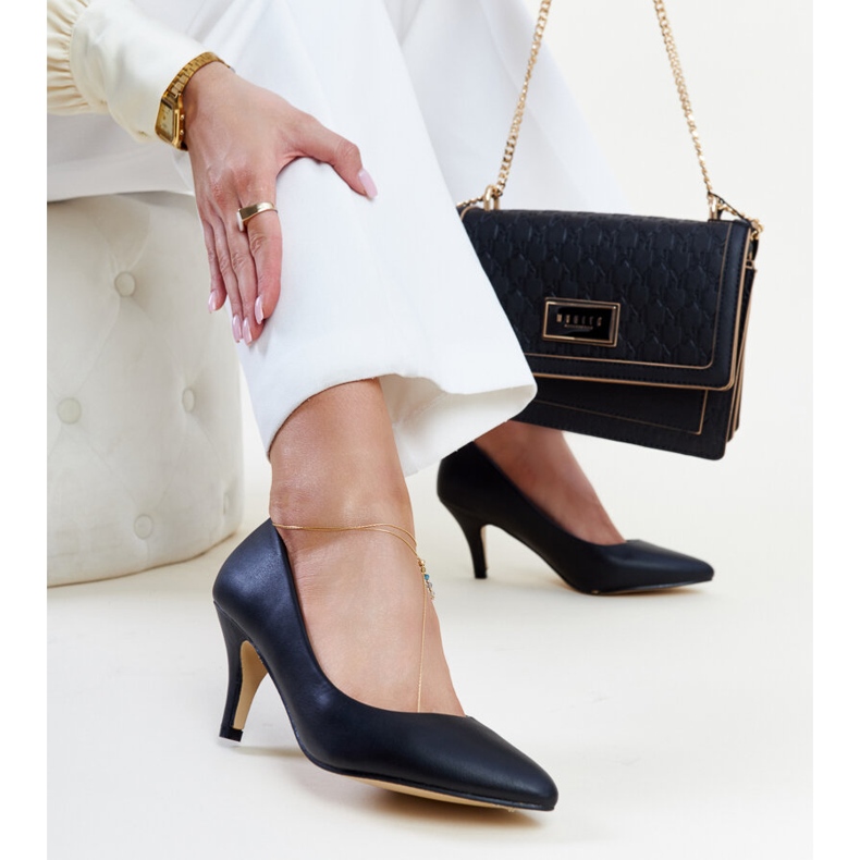 Mustat korkokengät, joissa Hafa-nahkainen sisäosa 1