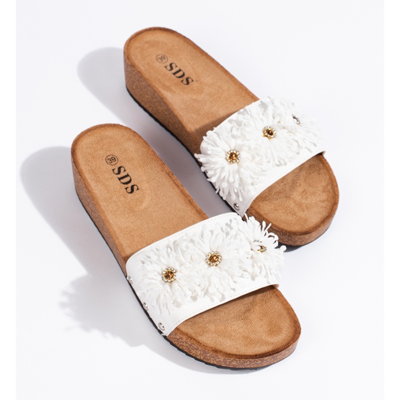 Naisten mokkanahkaiset tossut kukilla, valkoinen 1