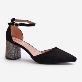 Pumput eko-mokkanahkaa koristellussa kantapäässä, musta Anlitela 1