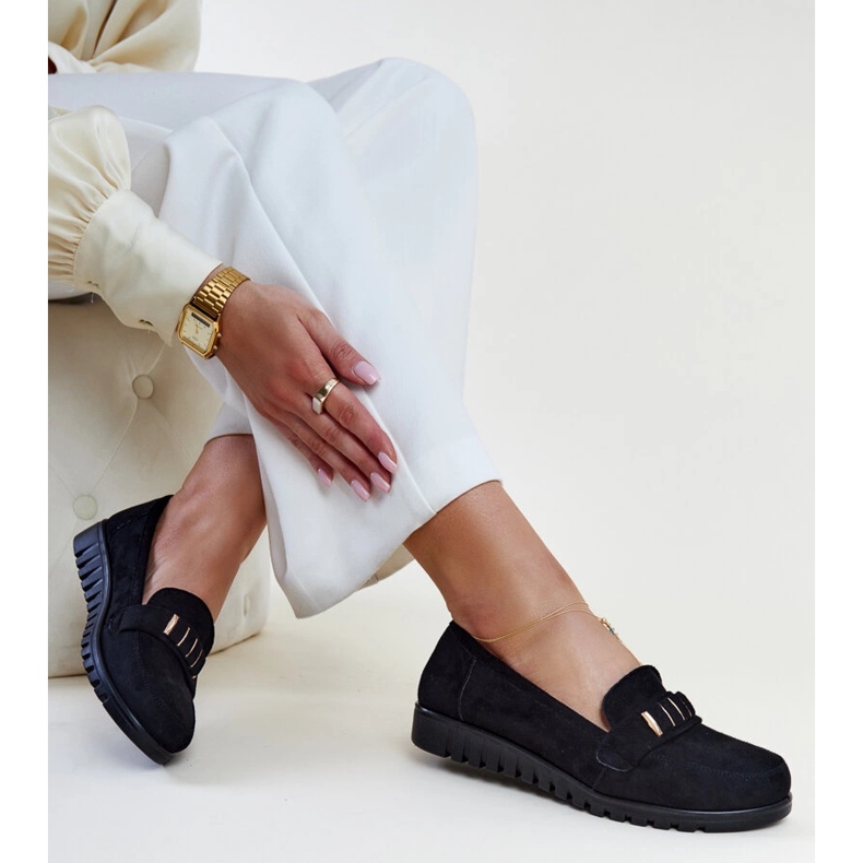 Marlisan mustat mokasiinit koristeraidalla 1