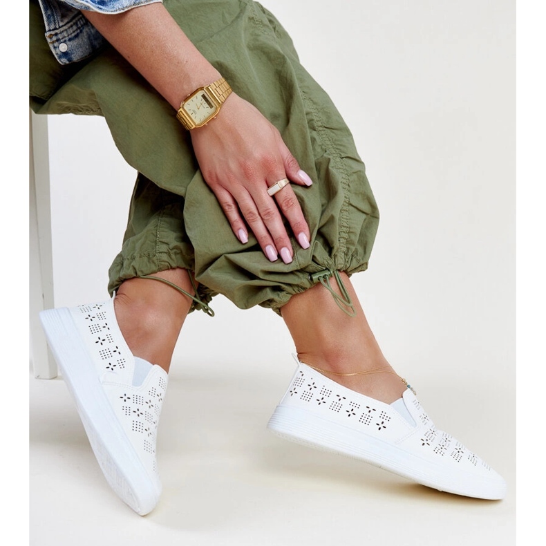 Valkoiset Hilal-lenkkarit valkoinen 1