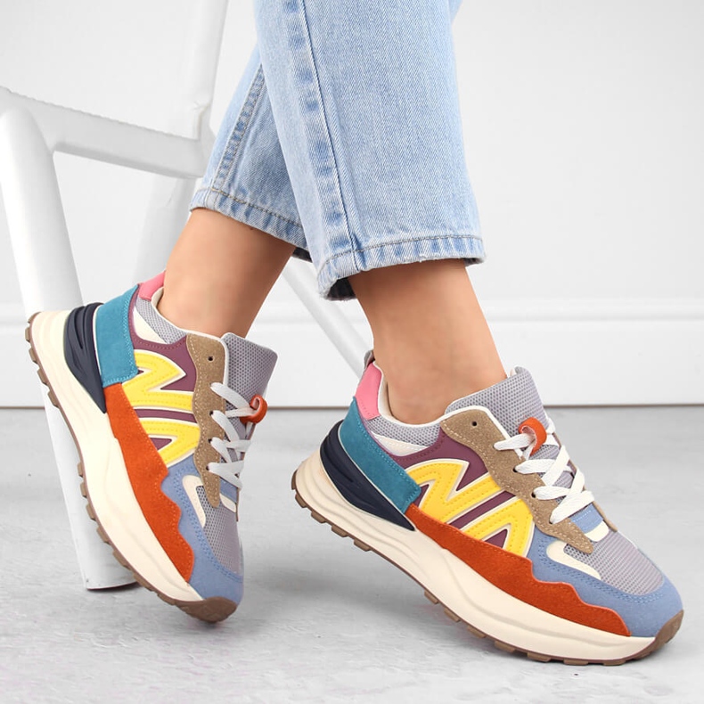 Värikkäät naisten urheilukengät Atletico 23718 monivärinen 2