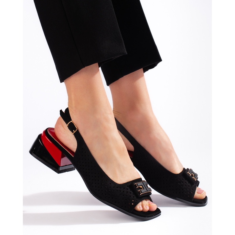 Goodin Naisten harjakattoiset matalakorkoiset sandaalit, musta 2