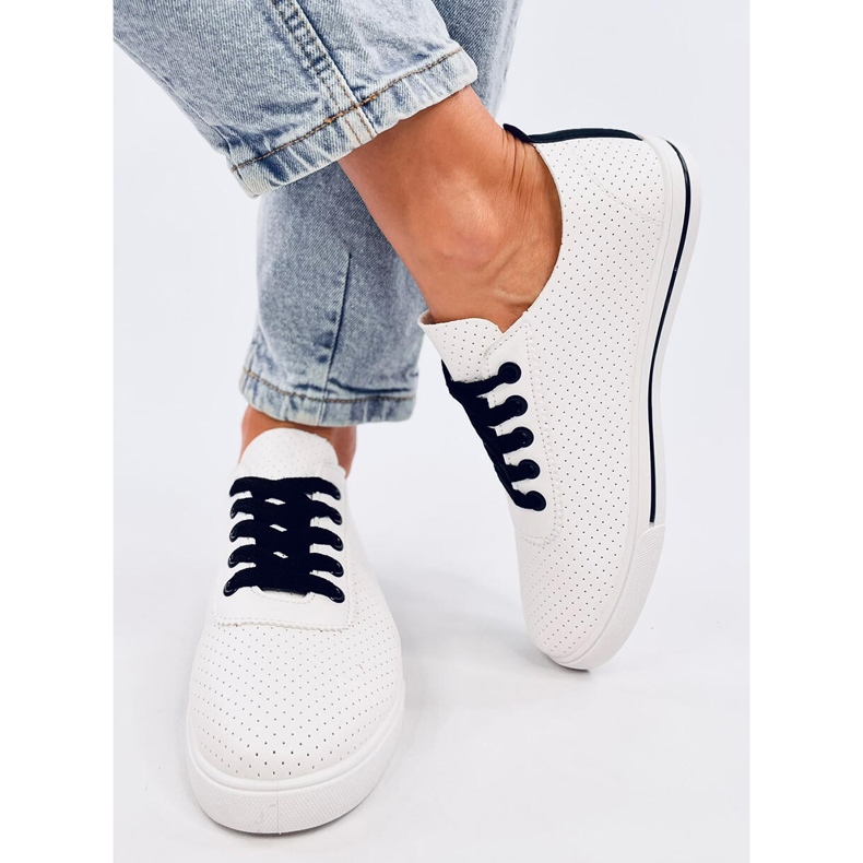 Costier Mustat naisten harjakattoiset lenkkarit valkoinen 1