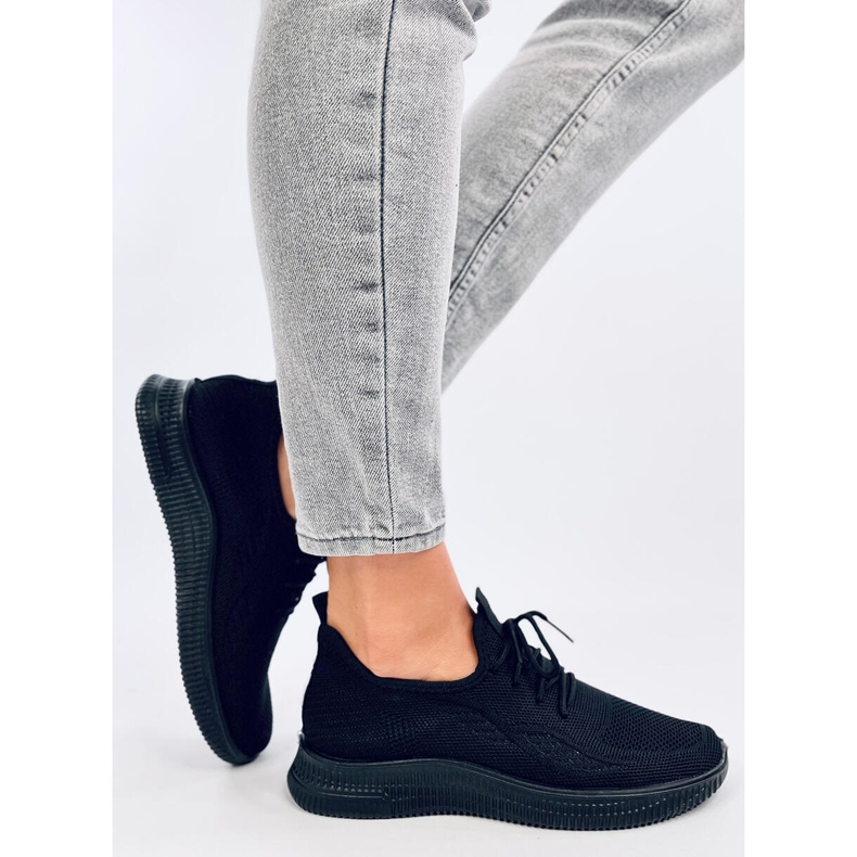 Brisson Allblack urheilukengät musta 2