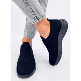Groppi Allblack slip-on sukkakengät musta 2