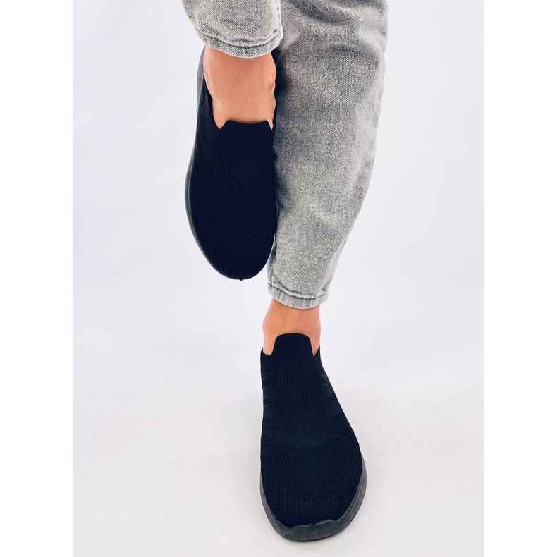 Groppi Allblack slip-on sukkakengät musta 1