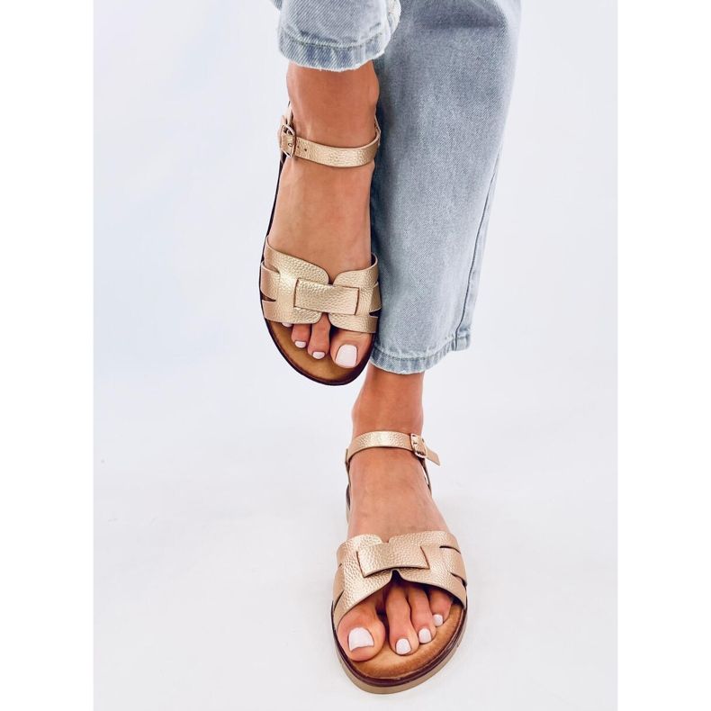 Capilla Gold naisten sandaalit kultainen 1