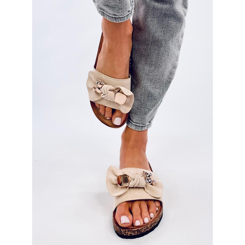 Loups Beiget korkkitossut nallekarhulla 1