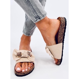 Loups Beiget korkkitossut nallekarhulla 2