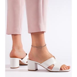 Naisten valkoiset korkeakorkoiset varvastossut valkoinen 2