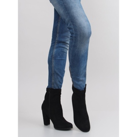 Syksyiset korkokengät A921 mustat 2