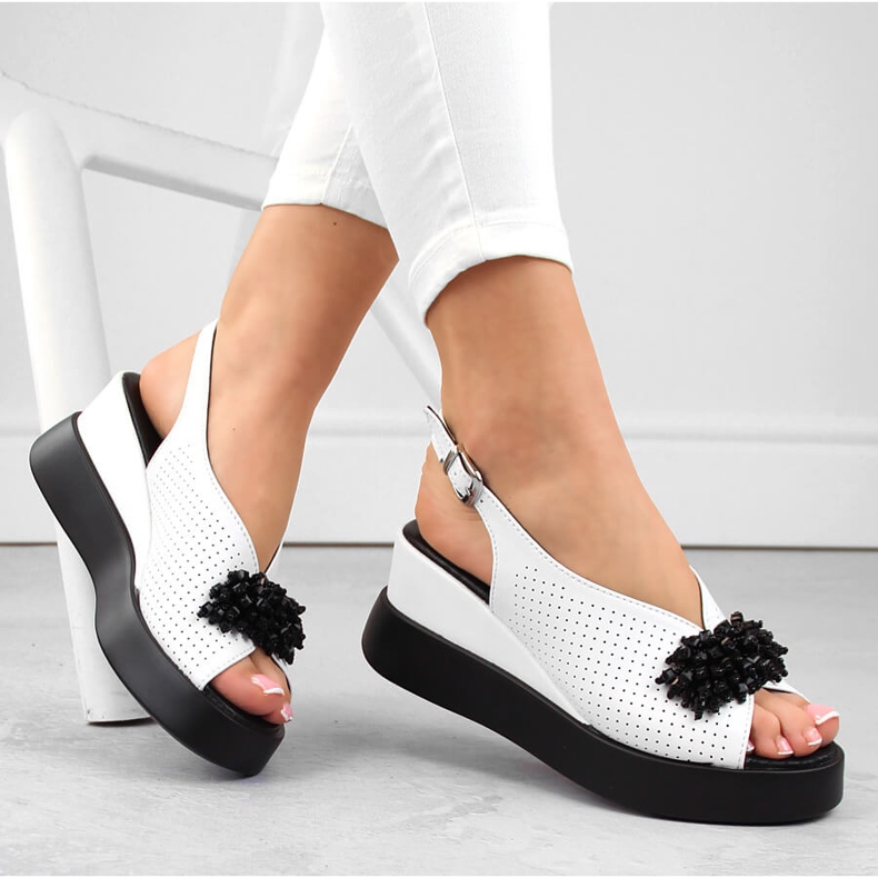 Naisten nahkaiset helmisandaalit, valkoinen Filippo DS6076 1