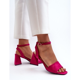 Vinceza Naisten korkeakorkoiset sandaalit, jotka on valmistettu Eco Suede Fuchsia Upttimasta vaaleanpunainen 7