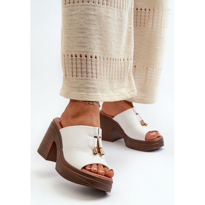 Vinceza Eko-nahasta valmistetut naisten varvastossut jalustalla ja lohkolla, valkoinen Dafira 1